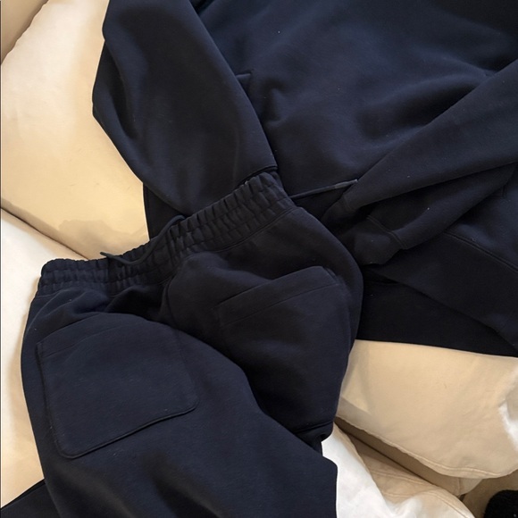 Gray Hoodie and Sweatpants Set - Picture 9 of 9